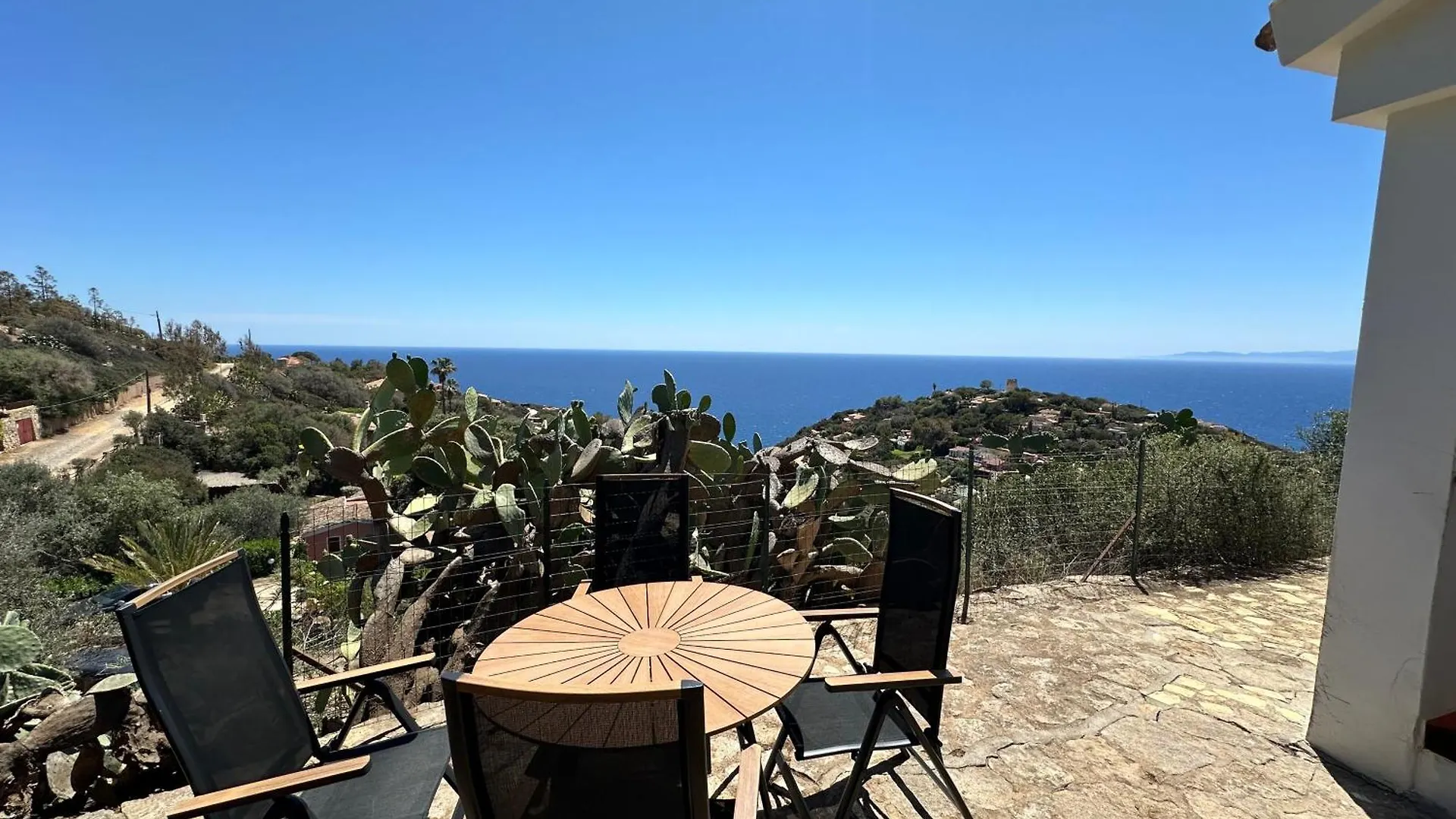 Villa Lyra - Private With Incredible Sea And Sunset Views With Hot Tub Torre delle Stelle